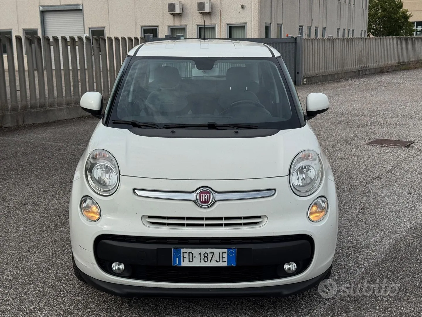 Fiat 500L 2016 photo 3
