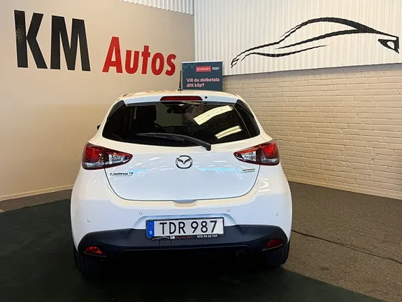 Mazda 2 2016 photo 5