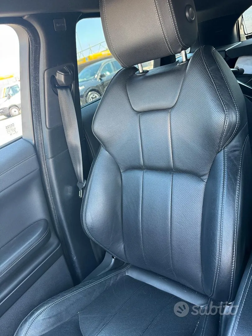 Land Rover Range Rover Evoque 2016 photo 2