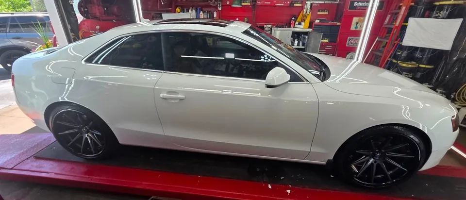 Audi A5 2010 photo 3