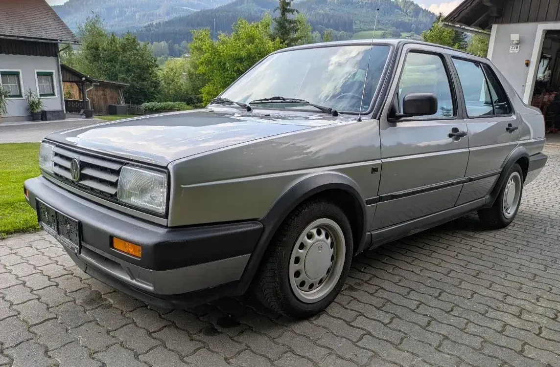 Volkswagen Jetta 1989 photo 2