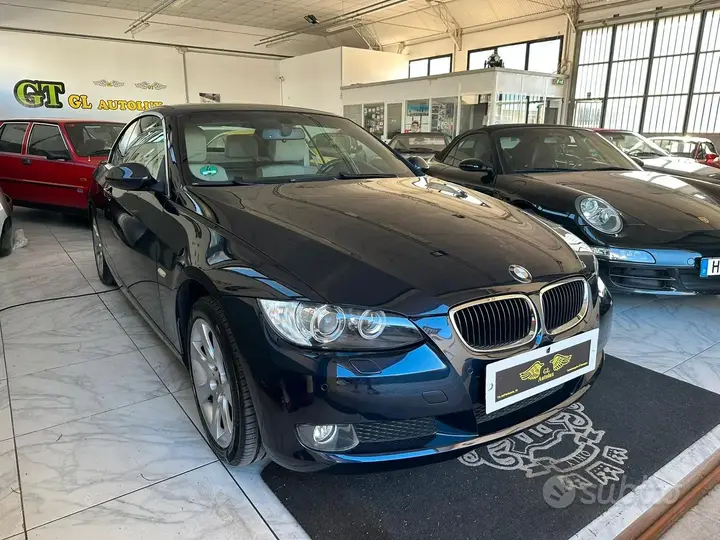 BMW 320I 2008 photo 2