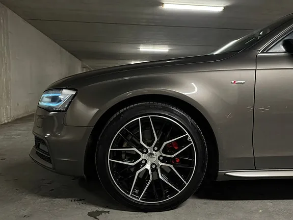 Audi A4 2015 photo 4