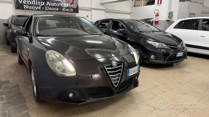 Alfa Romeo Giulietta 2010 photo 2