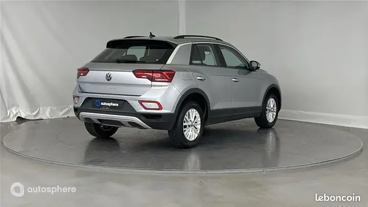 Volkswagen T-Roc 2023 photo 5