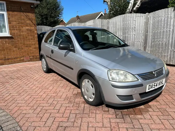 Vauxhall Corsa 2005 photo 3