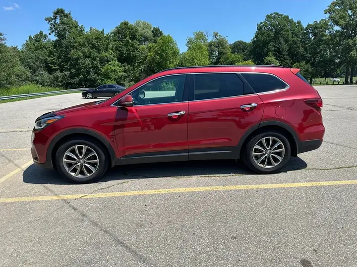Hyundai Santa Fe 2018 photo 2