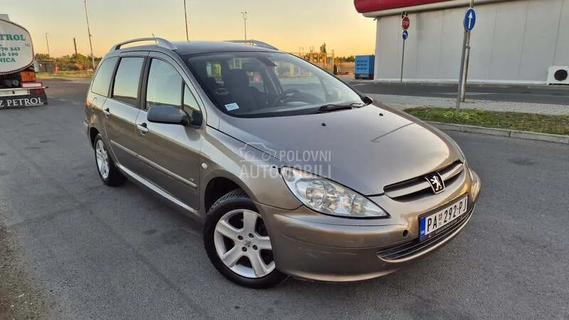 Peugeot 307 2004 photo 2