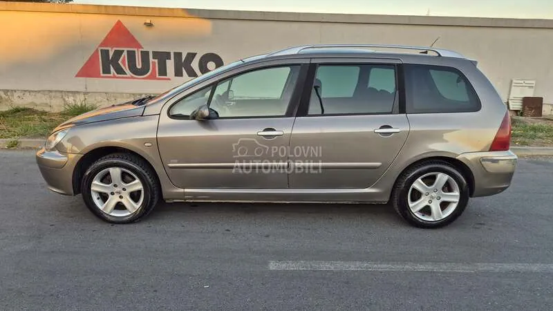Peugeot 307 2004 photo 5