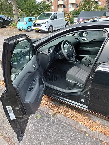 Citroen C4 2013 photo 4