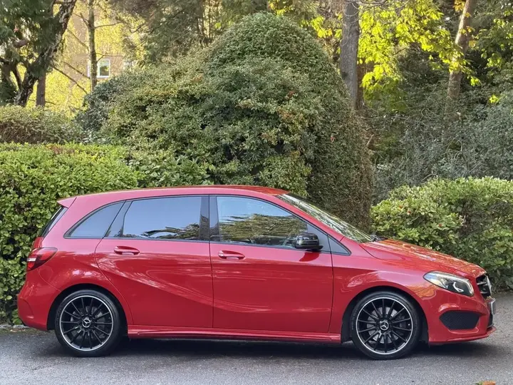 Mercedes-Benz B-Class 2017 photo 2