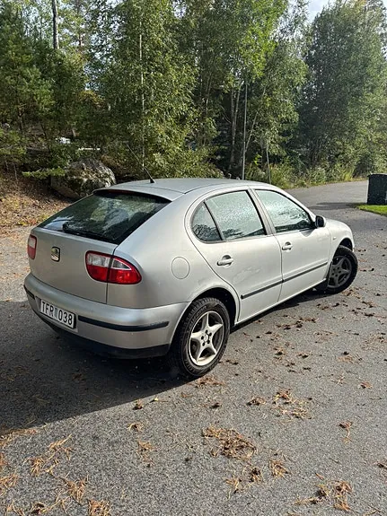 Seat Leon 2002 photo 2