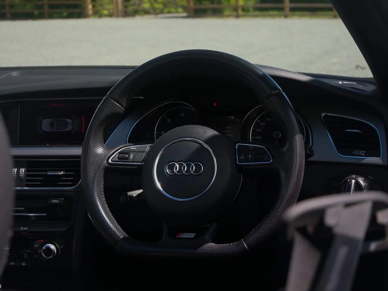 Audi A5 Cabriolet 2012 photo 4