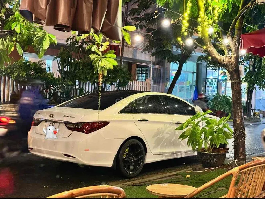 Hyundai Sonata 2012 photo 3