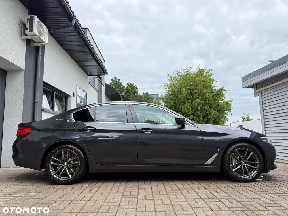 BMW Seria 5 2018 photo 5