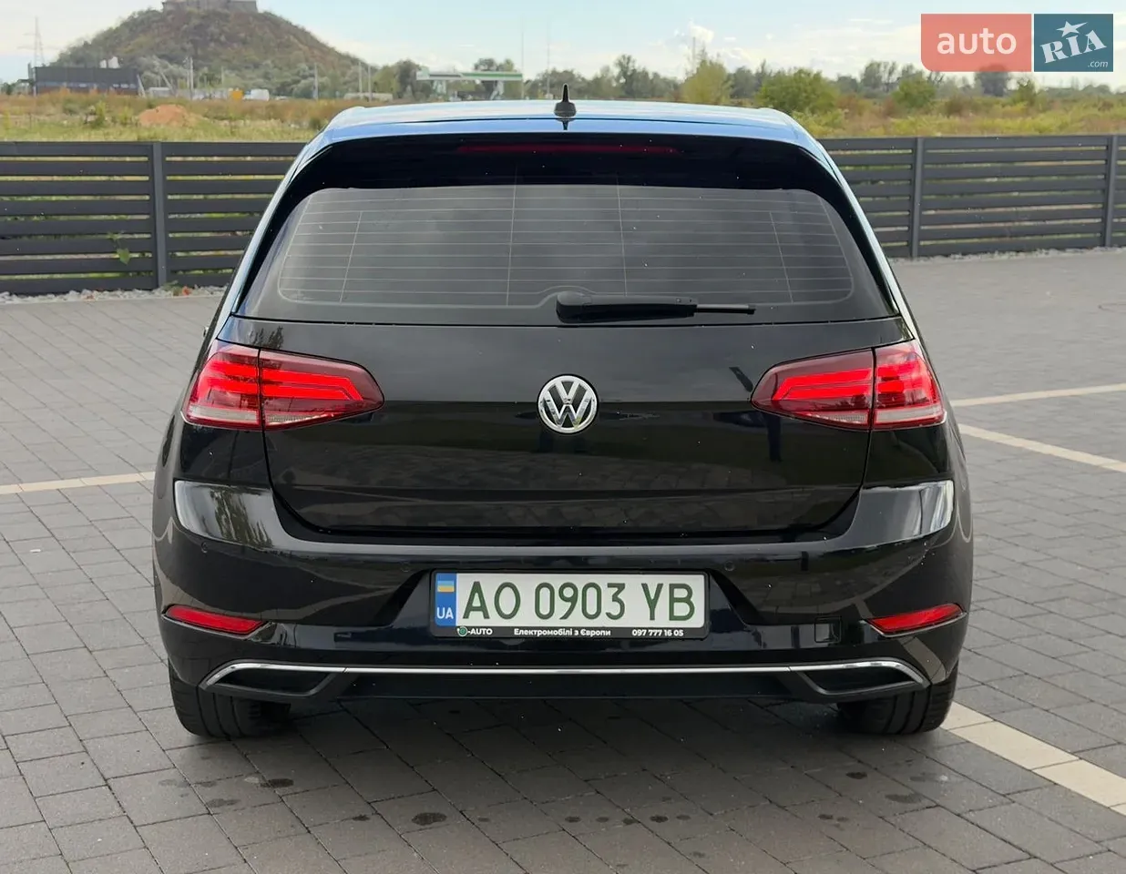 Volkswagen E-Golf 2017 photo 5