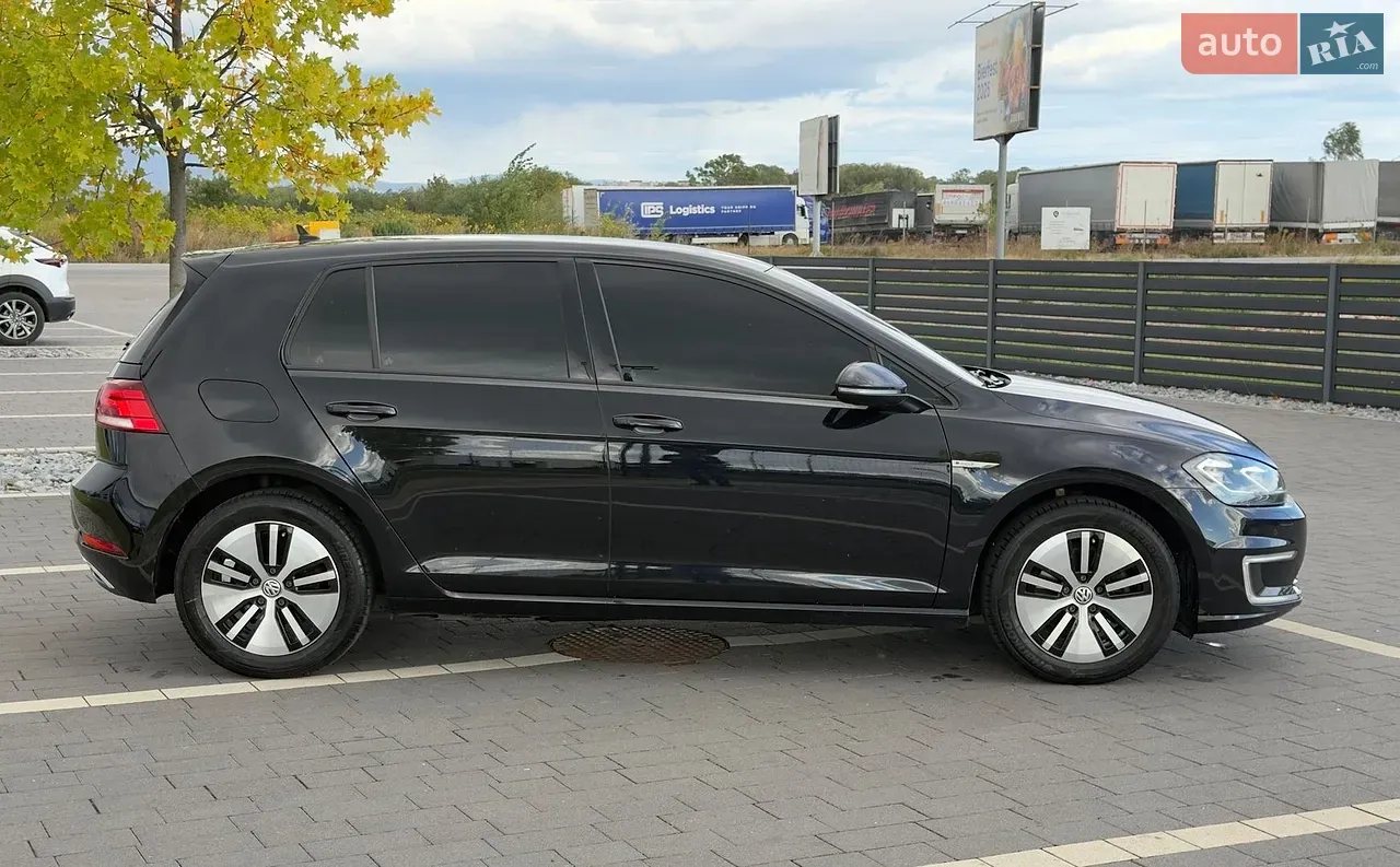 Volkswagen E-Golf 2017 photo 4