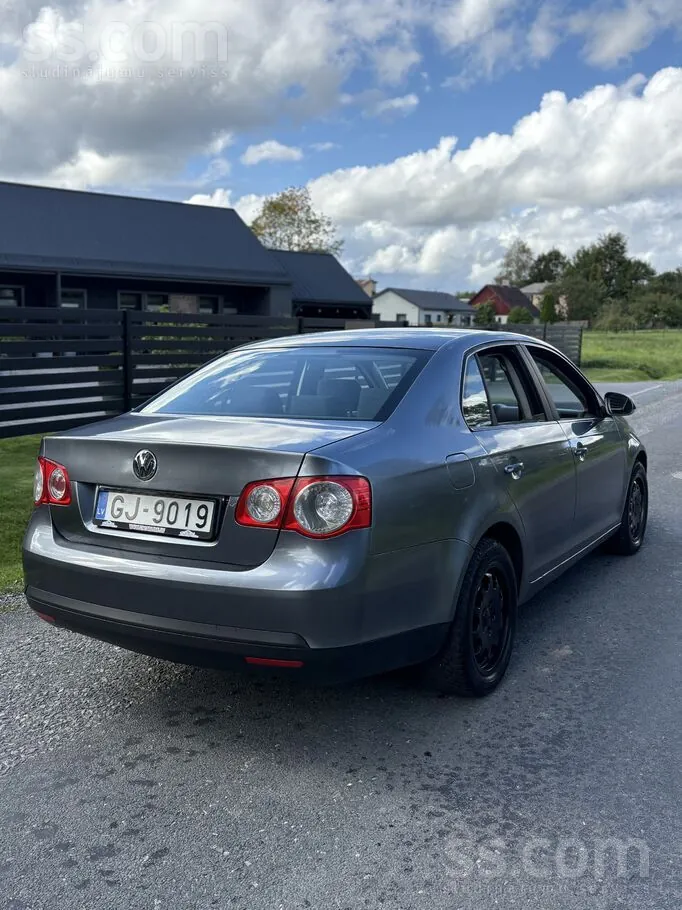 Volkswagen Jetta 2007 photo 3