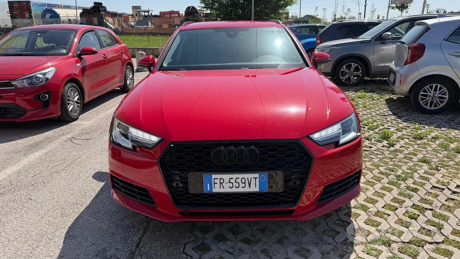 Audi A4 Avant 2018 photo 2