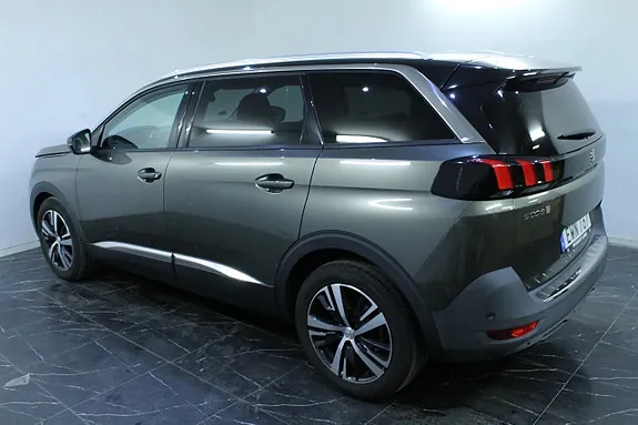 Peugeot 5008 2017 photo 5