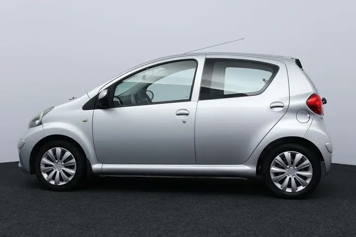 Toyota Aygo 2008 photo 5