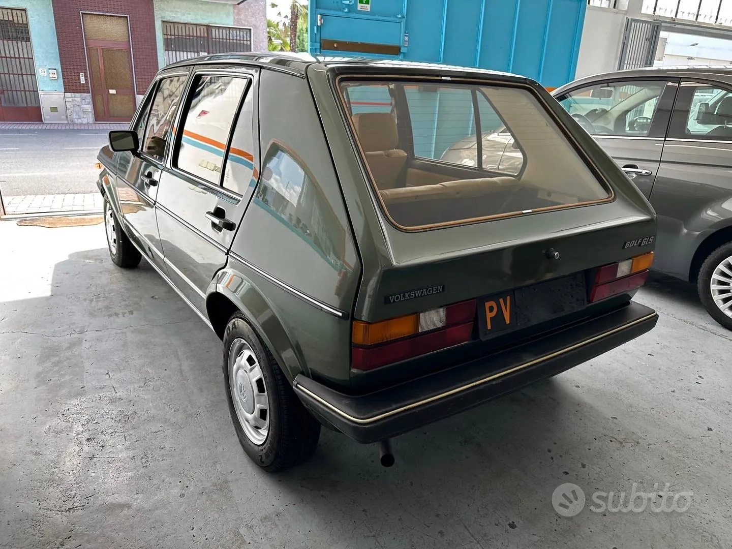 Volkswagen Golf 1980 photo 2