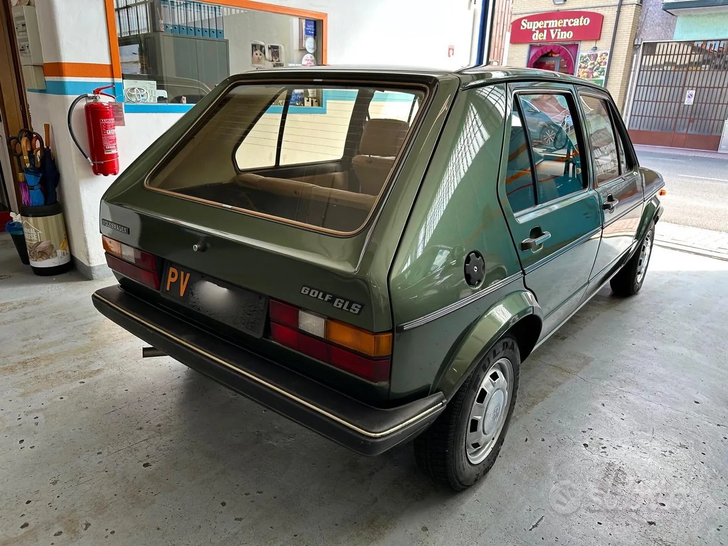 Volkswagen Golf 1980 photo 3