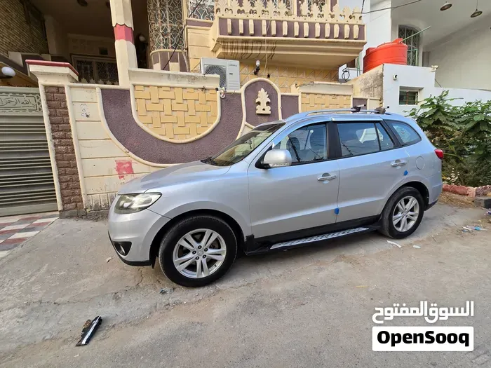 Hyundai Santa Fe 2010 photo 4