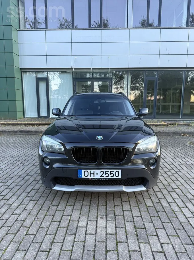 BMW X1 2011 photo 2