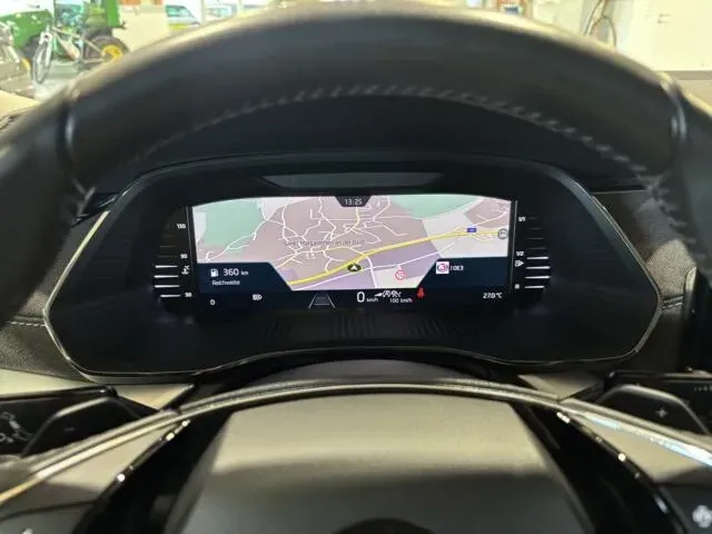Skoda Octavia 2023 photo 2
