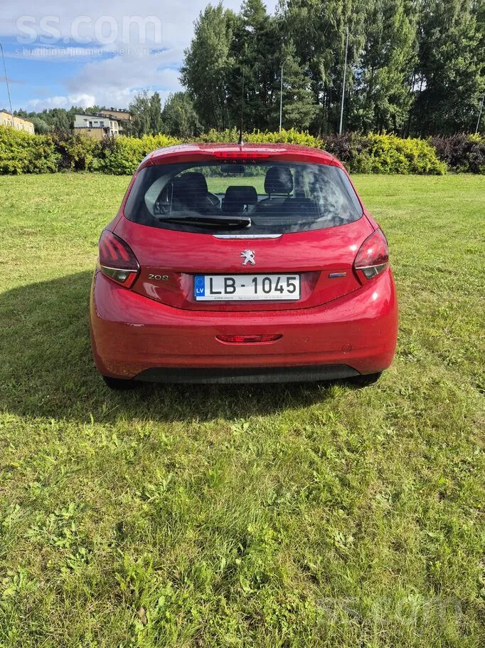 Peugeot 208 2017 photo 4