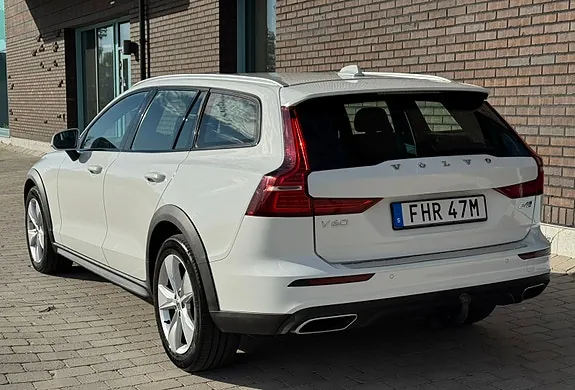 Volvo V60 2021 photo 5