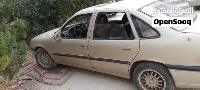 Opel Vectra 1993 photo 2