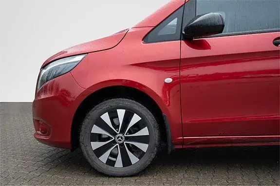 Mercedes-Benz Vito 119 2023 photo 3