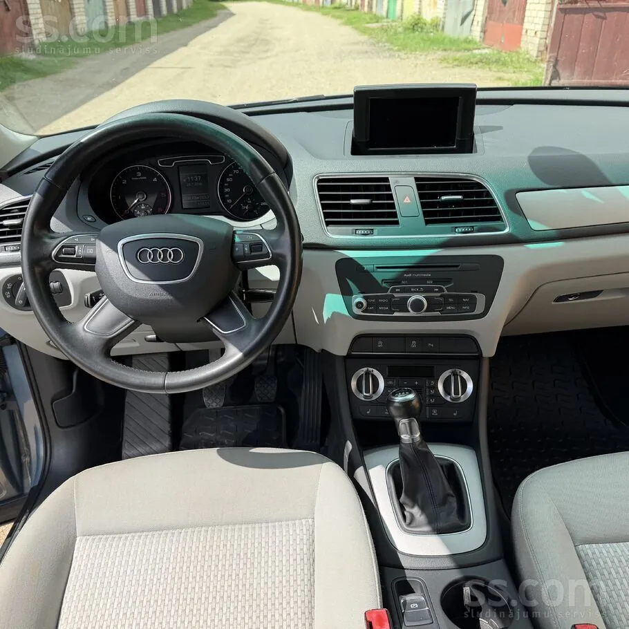 Audi Q3 2013 photo 4