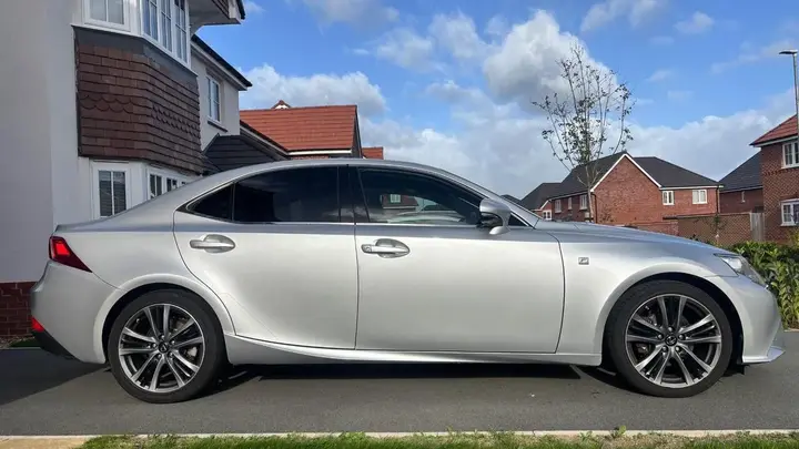 Lexus Is 2013 photo 3