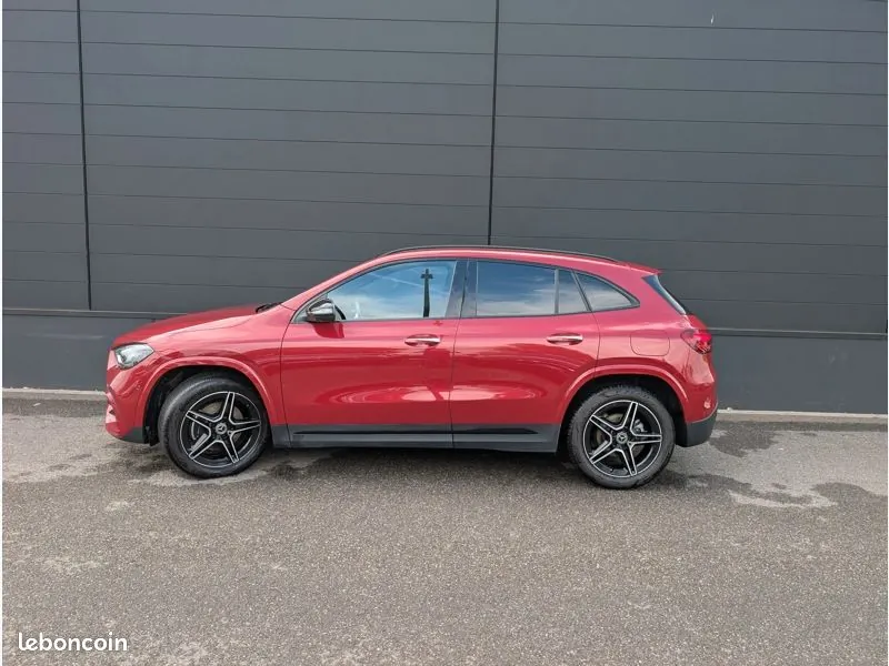 Mercedes-Benz Gla 200 Amg-Line 2024 photo 4