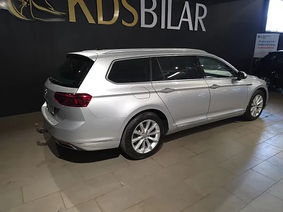 Volkswagen Passat 2020 photo 5