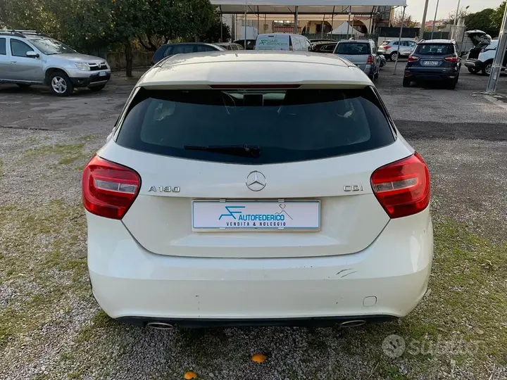 Mercedes-Benz A 180 2014 photo 5