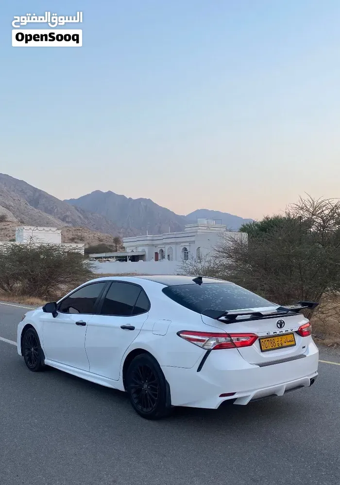 Toyota Camry 2020 photo 2