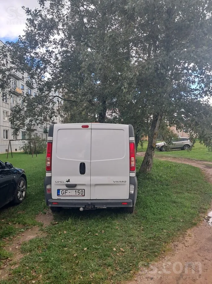 Opel Vivaro 2011 photo 4