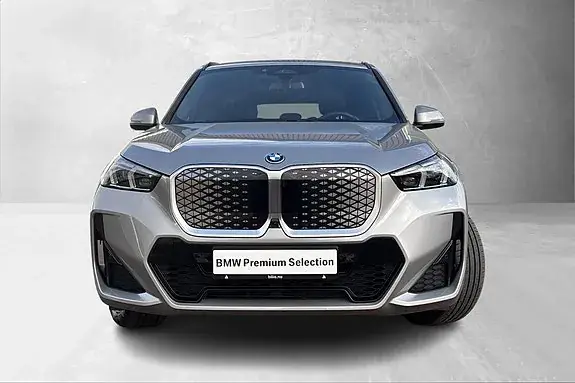 BMW Ix1 2026 photo 4