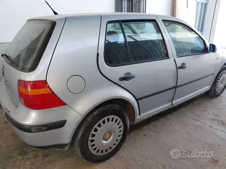 Volkswagen Golf 1998 photo 4