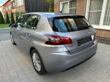 Peugeot 308 2018 photo 3