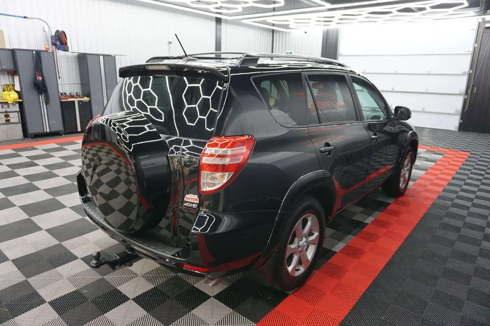 Toyota Rav4 2010 photo 5