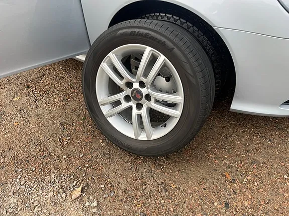Saab 9-3 2010 photo 2