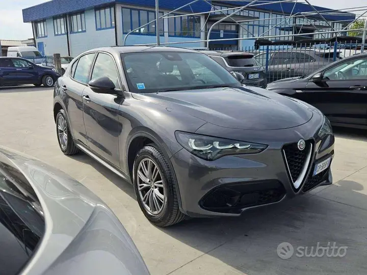 Alfa Romeo Stelvio 2023 photo 4
