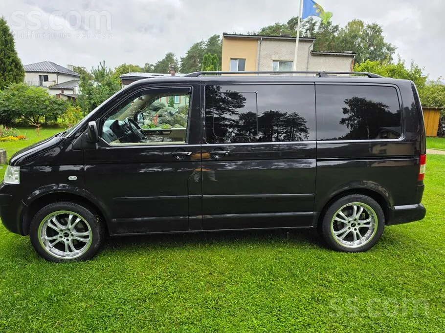 Volkswagen Multivan 2006 photo 2