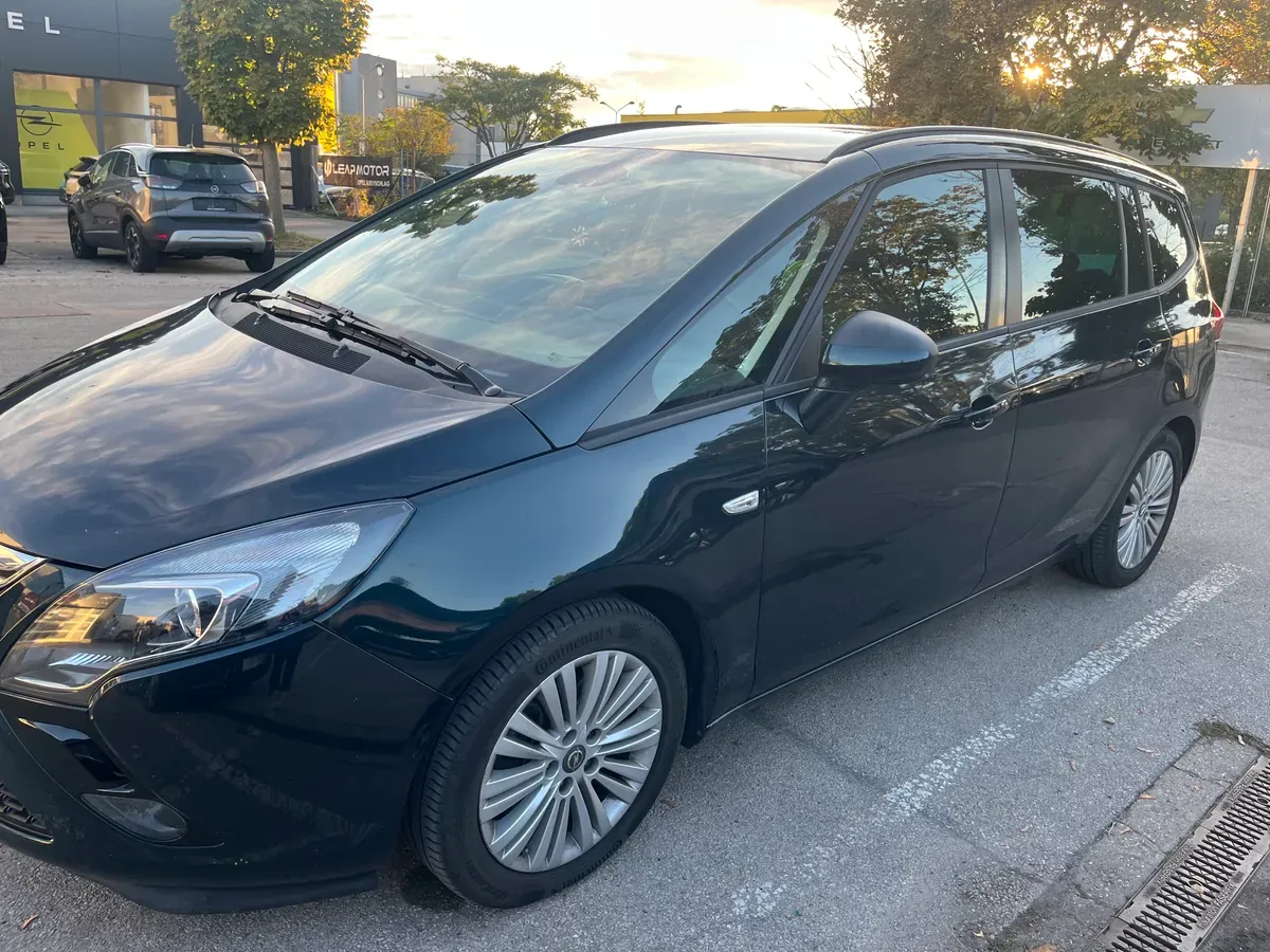 Opel Zafira Tourer 2014 photo 3
