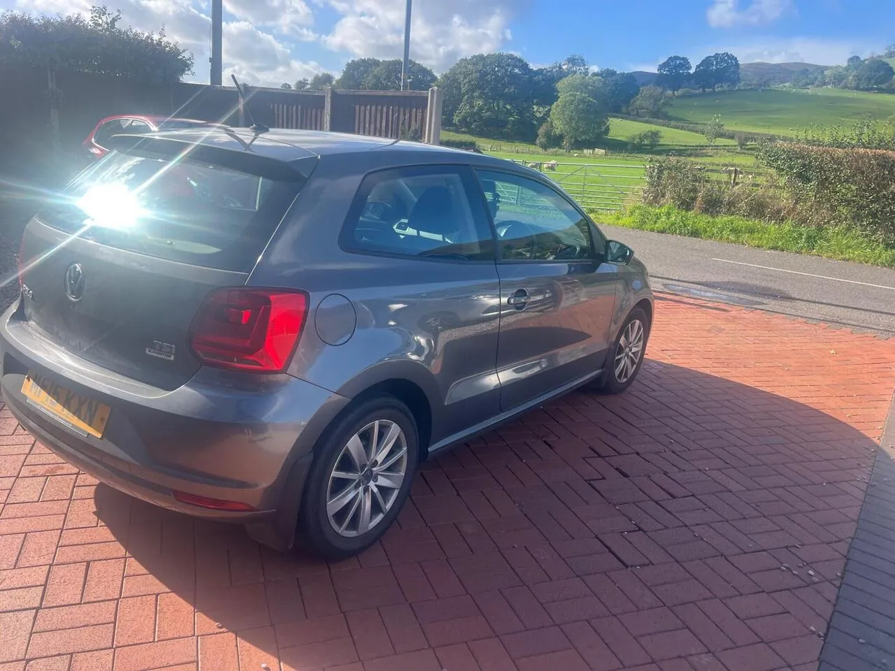 Volkswagen Polo 2015 photo 3